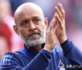 英超首位主帅下课！刚续约就遭解雇，曾率队力压曼城1分