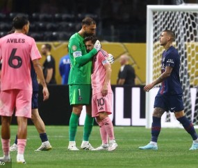 0比4不敌新科欧冠冠军 梅西与迈阿密国际世俱杯出局</title>
        
    <title>0比4不敌新科欧冠冠军 梅西与迈阿密国际世俱杯出局
