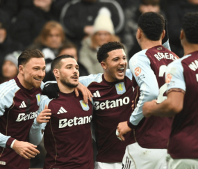 2-0!英超大黑马获胜,积分追平曼城,利物浦被甩开10分