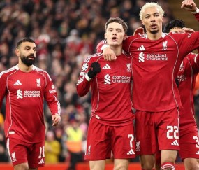 利物浦狂胜6-0,萨拉赫惊艳世界波,豪取三连胜顺利晋级淘汰赛