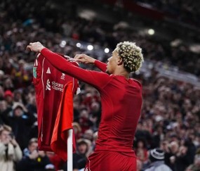 取代萨拉赫!红军新援狂轰6球领跑全队他是利物浦新大腿