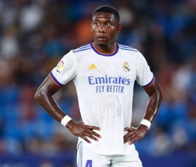 阿拉巴将告别皇马！罗马诺爆料不会续约 5年征战伯纳乌生涯成就丰富