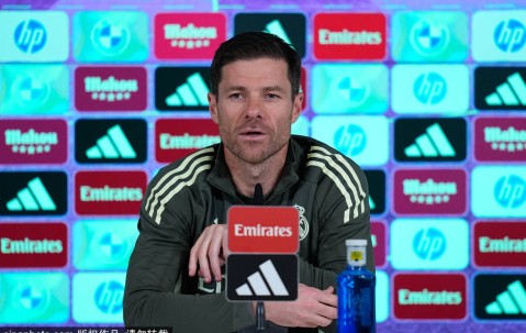 卡西：舆论对阿隆索不公平 皇马现在又不是落后巴萨12分