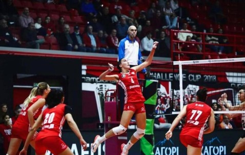 赢了球拿了MVP却遭全场狂嘘，土耳其伊萨奇巴希客场力克意大利米兰，决胜局险胜晋级八强