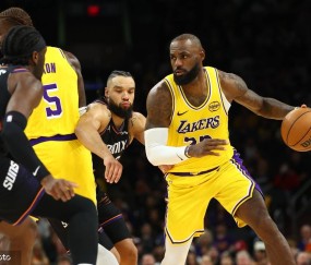 老詹23+6东契奇缺阵狄龙25分 布克21+11湖人惨败太阳